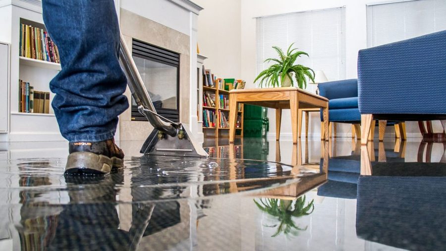 Water cleanup in apartment